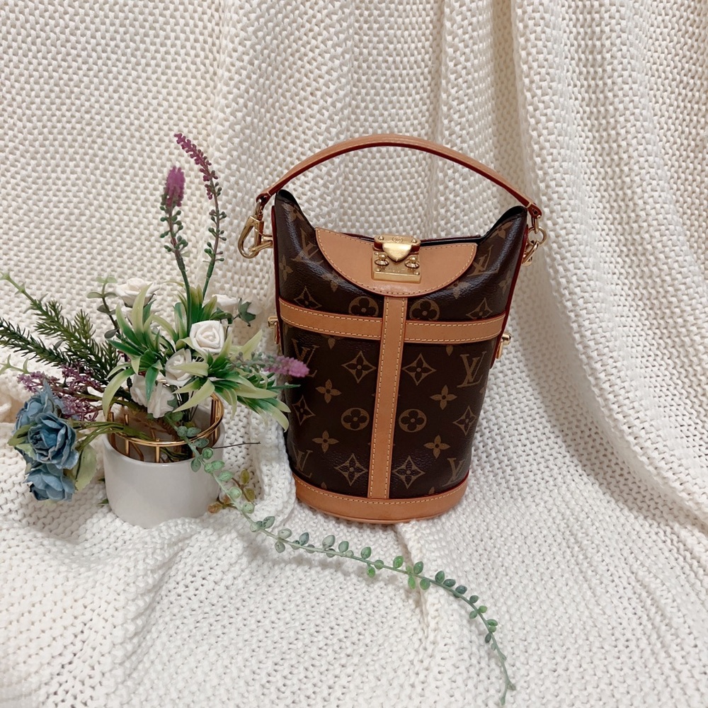 Louis Vuitton monogram duffle bucket bag - Picture 3 of 14